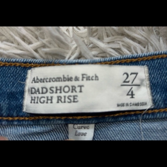 Abercrombie and Fitch dad shorts - Picture 3 of 3